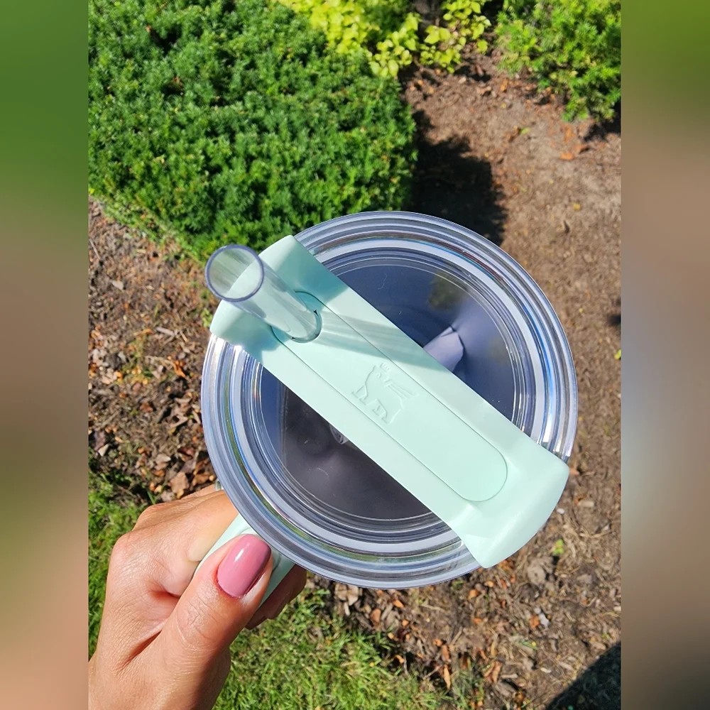 Stanley Quncher H2.0 Tumbler - Picture 4 of 5